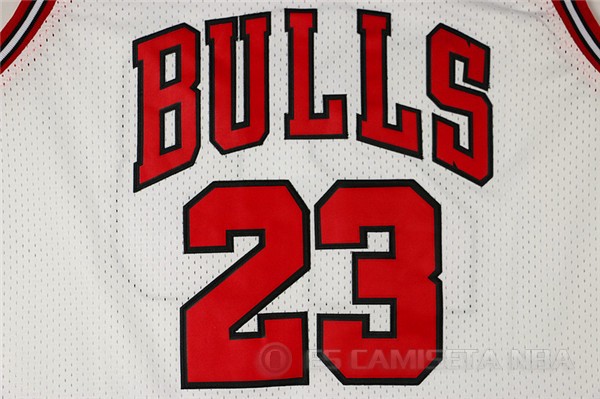 Camiseta Jordan #23 Chicago Bulls Blanco - Haga un click en la imagen para cerrar